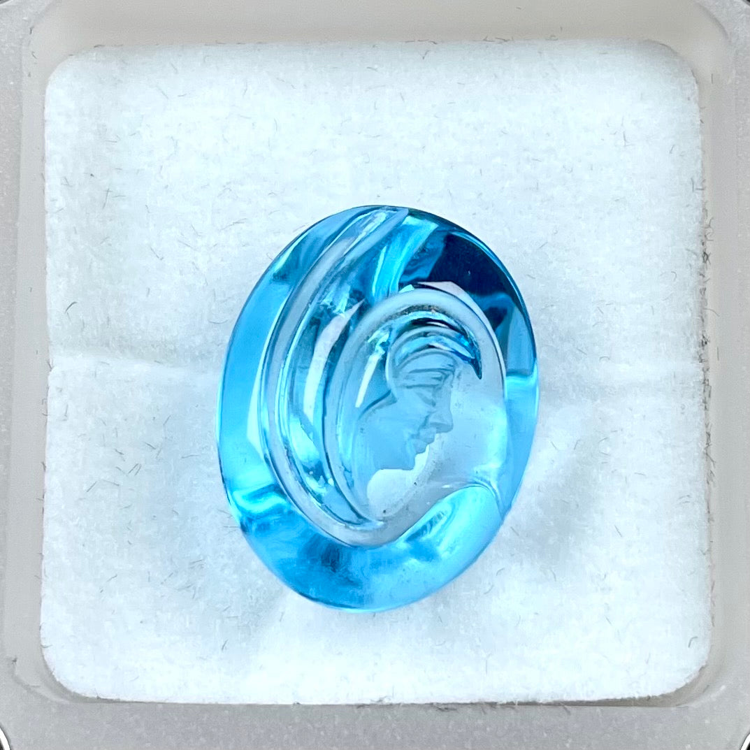 Topaz - Blue Carved Cameo, Oval ~14.14ct